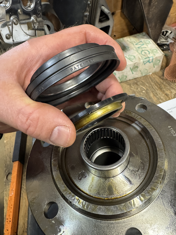 SPINDLE BEARING AND SEAL KIT, DANA 60