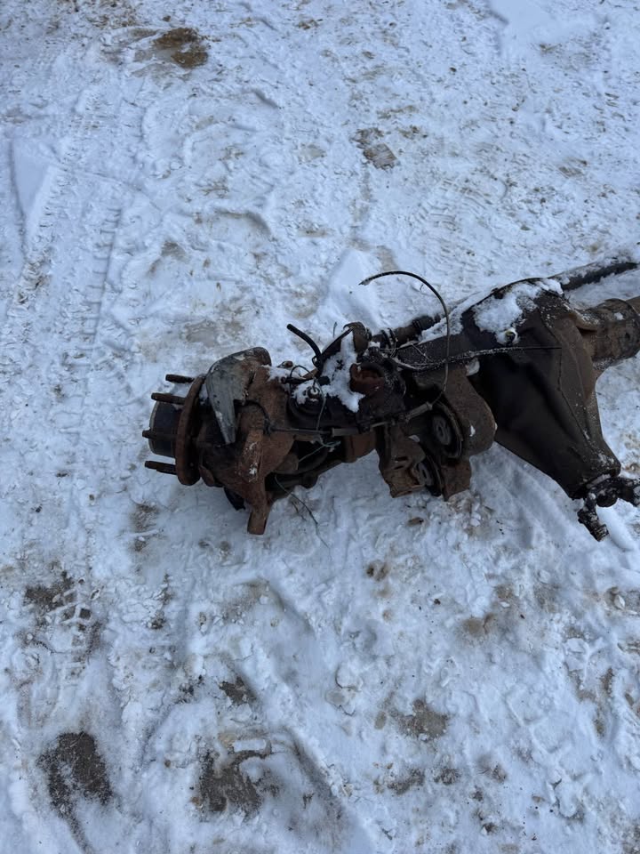 FORD DANA 60 STEER AXLE