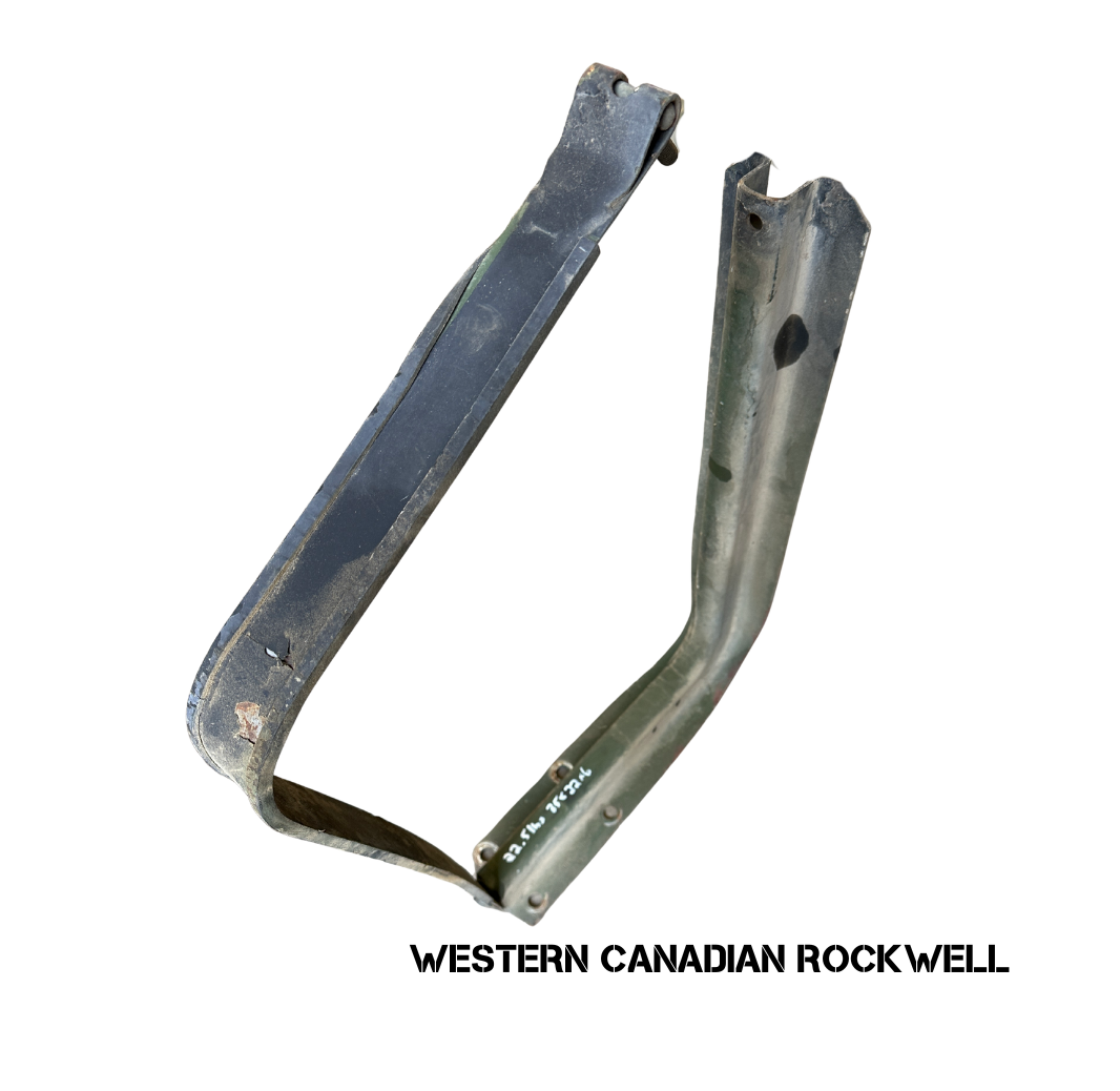 FUEL TANK BRACKET AND STRAP, LMTV
