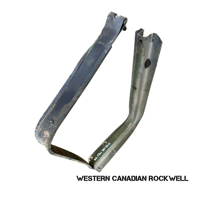 FUEL TANK BRACKET AND STRAP, LMTV